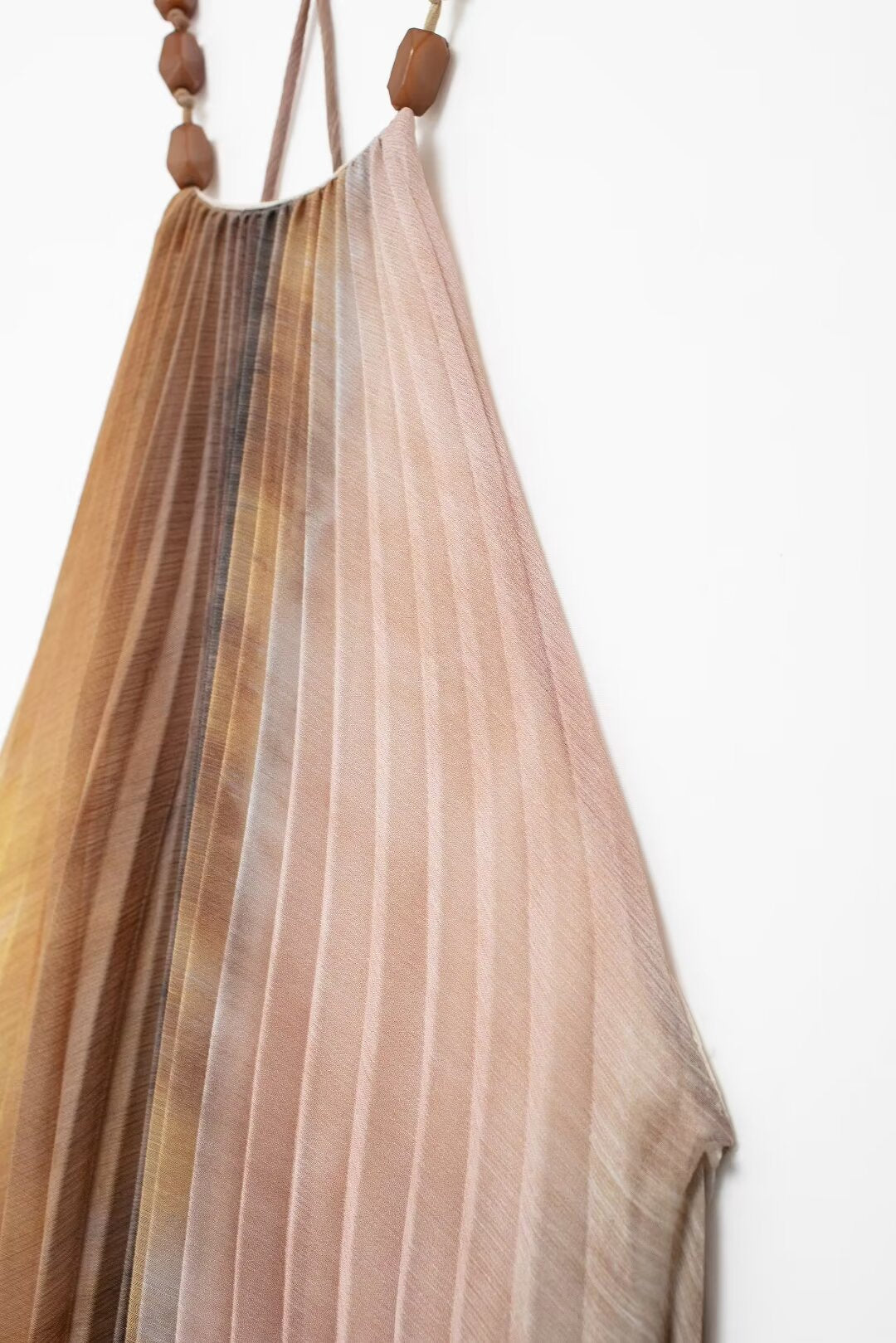 Albina Plissiertes Neckholder-Maxikleid für den Urlaub