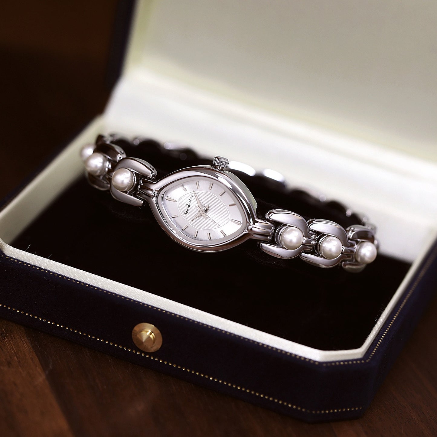 Perla Pearl Bracelet Watch