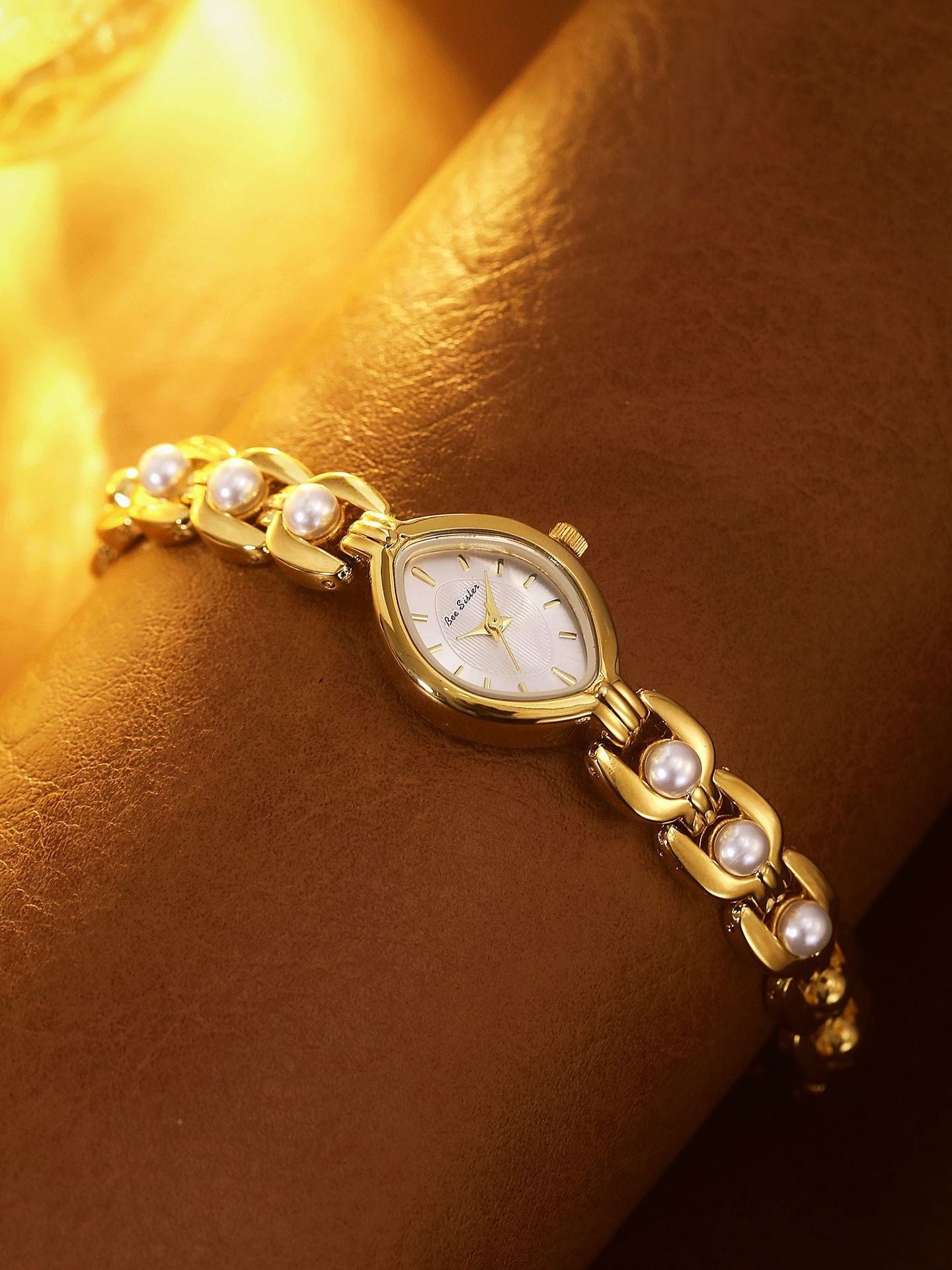 Perla Pearl Bracelet Watch