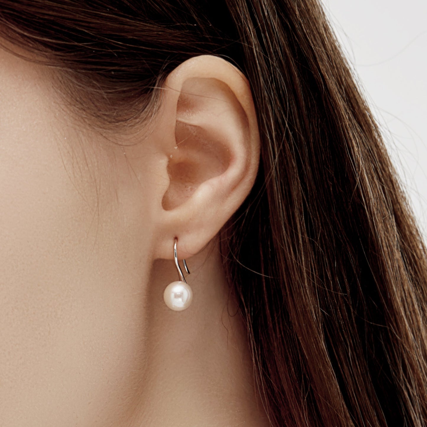 Bea Pearl Drop Earrings