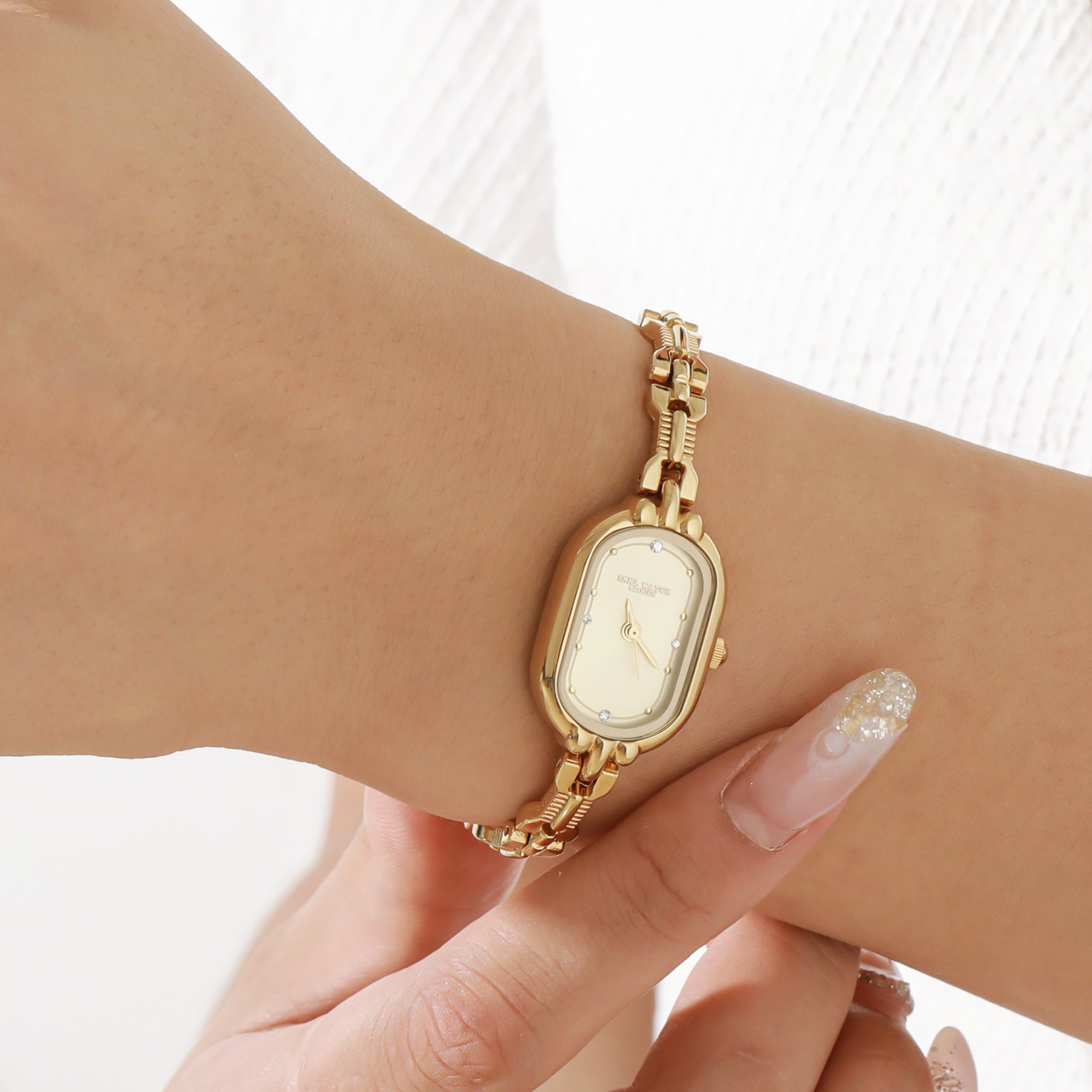 Vintage Styled Watch - Gold