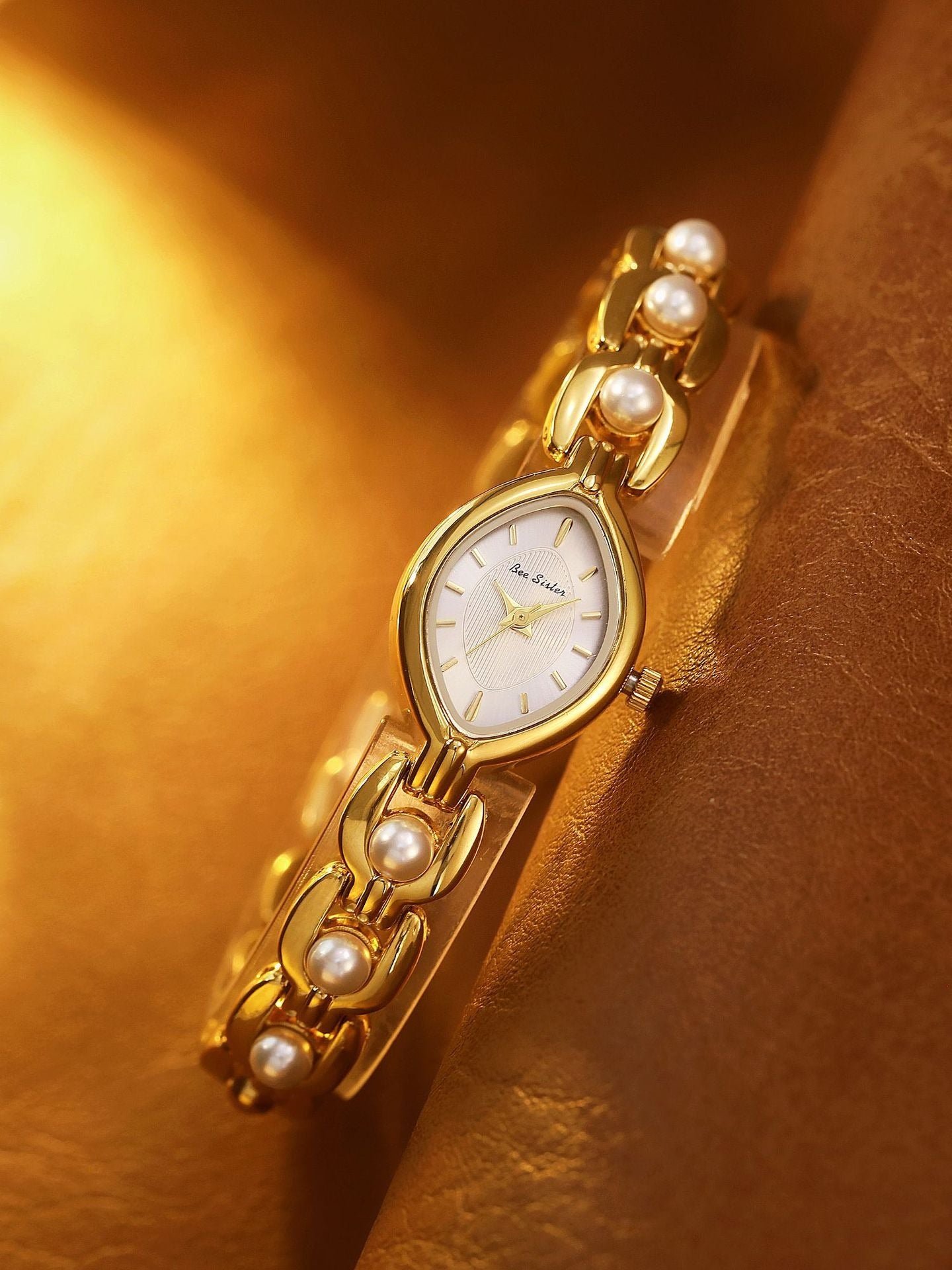 Perla Pearl Bracelet Watch